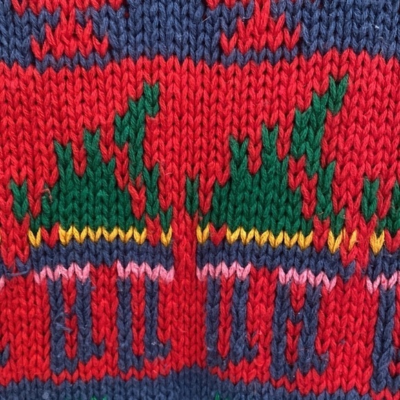 Gallagher festive colored cardigan with wooden buttons. Size XL - Picture 7 of 9